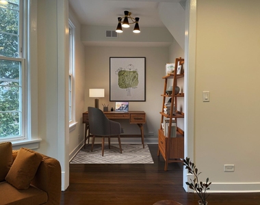 3237 N Ridgeway Avenue - Photo Thumbnail 5