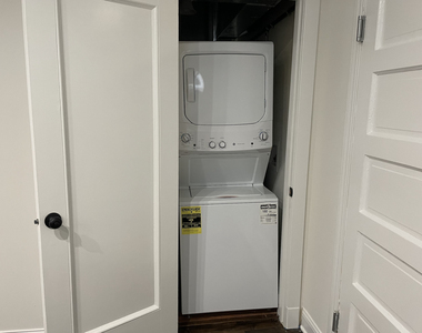 3237 N Ridgeway Avenue - Photo Thumbnail 13