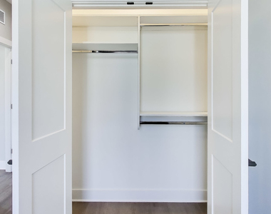 5424 Old Orchard Road - Photo Thumbnail 12