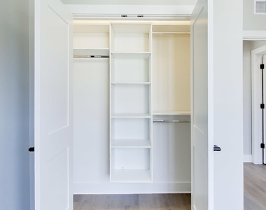 5424 Old Orchard Road - Photo Thumbnail 16