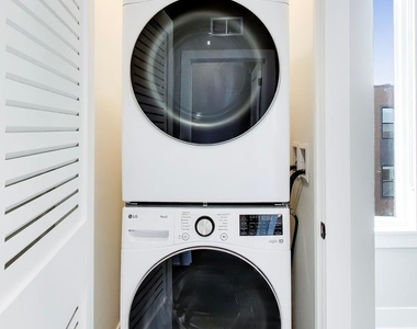 5424 Old Orchard Road - Photo Thumbnail 18