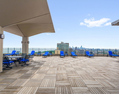 3550 N Lake Shore Drive - Photo Thumbnail 11