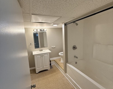 705 North Avenue - Photo Thumbnail 8