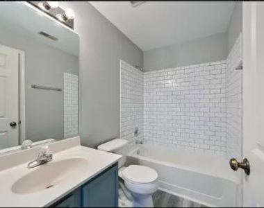 2919 Rutland Circle - Photo Thumbnail 7