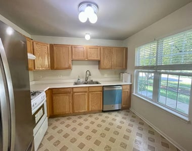 2219 Waterleaf Court - Photo Thumbnail 6