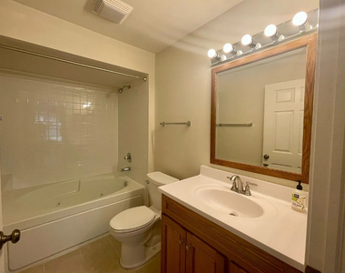 2219 Waterleaf Court - Photo Thumbnail 5