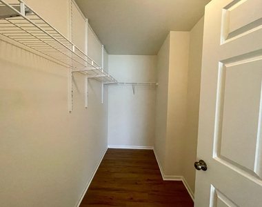 2219 Waterleaf Court - Photo Thumbnail 11