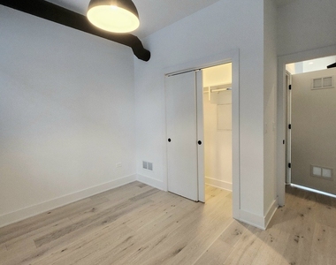 3228 W Palmer Street - Photo Thumbnail 1