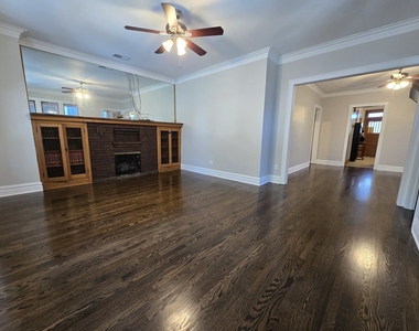 4231 N Marmora Avenue - Photo Thumbnail 5