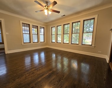 4231 N Marmora Avenue - Photo Thumbnail 2