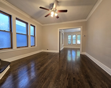 4231 N Marmora Avenue - Photo Thumbnail 6