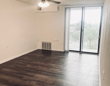 1750 N Marywood Avenue - Photo Thumbnail 9