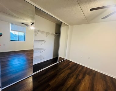 1750 N Marywood Avenue - Photo Thumbnail 18