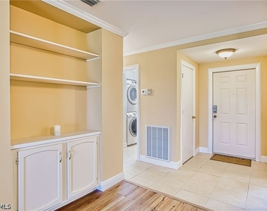 7402 Lake Breeze Drive - Photo Thumbnail 6