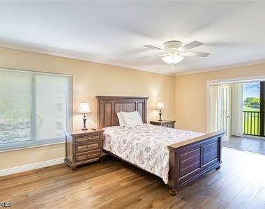 7402 Lake Breeze Drive - Photo Thumbnail 14