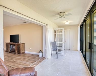 7402 Lake Breeze Drive - Photo Thumbnail 12