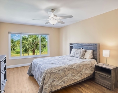 7402 Lake Breeze Drive - Photo Thumbnail 26