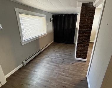 66 Richmond - Photo Thumbnail 12
