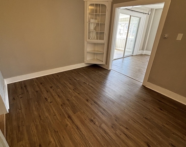 66 Richmond - Photo Thumbnail 7