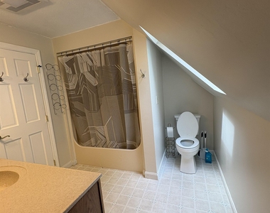 103 Durham - Photo Thumbnail 11