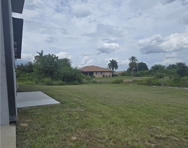515 Croydon Avenue S - Photo Thumbnail 17
