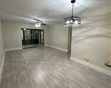 6136 Whiskey Creek Drive - Photo Thumbnail 9