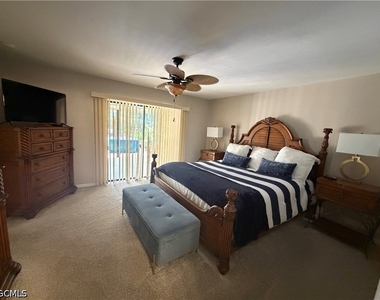 5883 Sand Oak Drive - Photo Thumbnail 10
