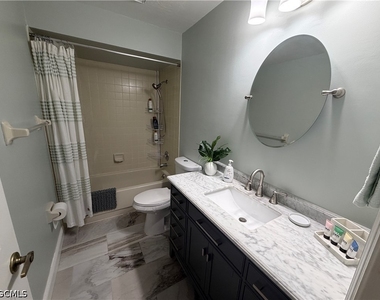 5883 Sand Oak Drive - Photo Thumbnail 16