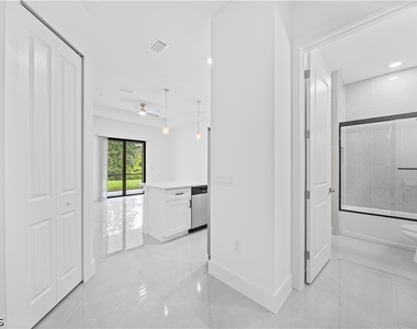 1502 Gretchen Avenue S - Photo Thumbnail 16