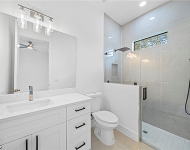 1502 Gretchen Avenue S - Photo Thumbnail 5