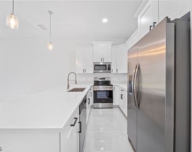 1502 Gretchen Avenue S - Photo Thumbnail 17