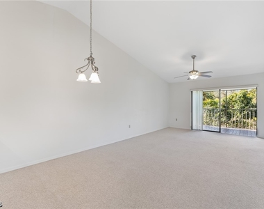 9305 Lake Park Drive - Photo Thumbnail 4