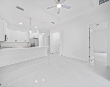 2218 Fairway Drive - Photo Thumbnail 19