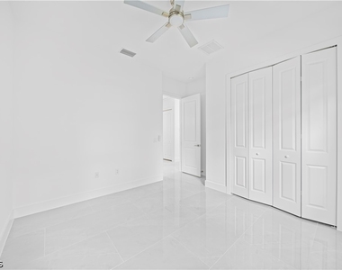 2218 Fairway Drive - Photo Thumbnail 28