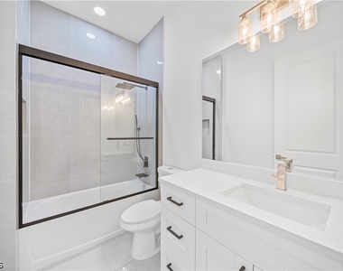 2218 Fairway Drive - Photo Thumbnail 23
