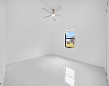 2218 Fairway Drive - Photo Thumbnail 20