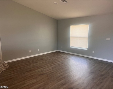 101 Nw 25th Street - Photo Thumbnail 4