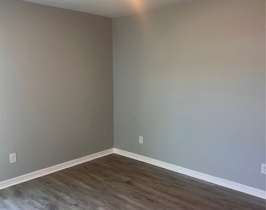 101 Nw 25th Street - Photo Thumbnail 10