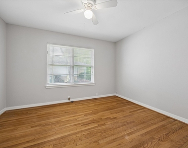 8511 Bluegate Street - Photo Thumbnail 17