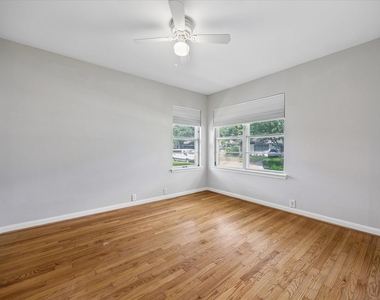 8511 Bluegate Street - Photo Thumbnail 18