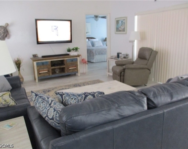 613 Se 2nd Terrace - Photo Thumbnail 7