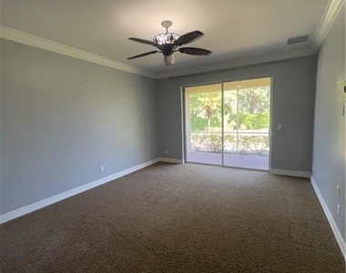 2427 Ashbury Circle - Photo Thumbnail 7