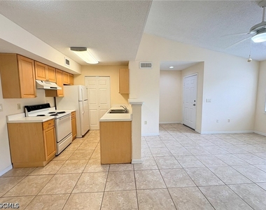 12630 Equestrian Circle - Photo Thumbnail 6