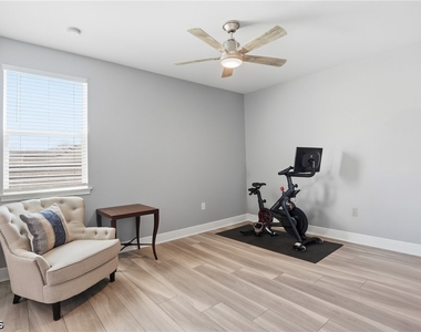 3549 Pilot Circle - Photo Thumbnail 27