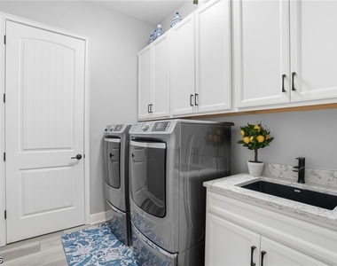 3549 Pilot Circle - Photo Thumbnail 36