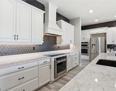 3549 Pilot Circle - Photo Thumbnail 14