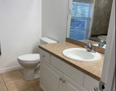 3005 40th Street W - Photo Thumbnail 8