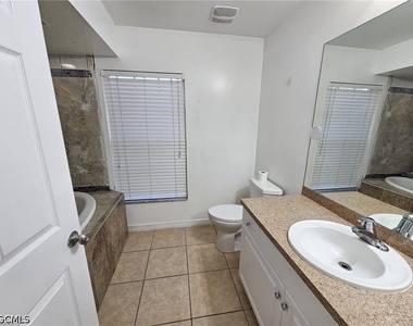 3005 40th Street W - Photo Thumbnail 7