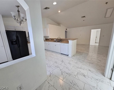 3005 40th Street W - Photo Thumbnail 1