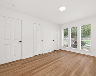 2334 Autumn Springs Lane - Photo Thumbnail 14